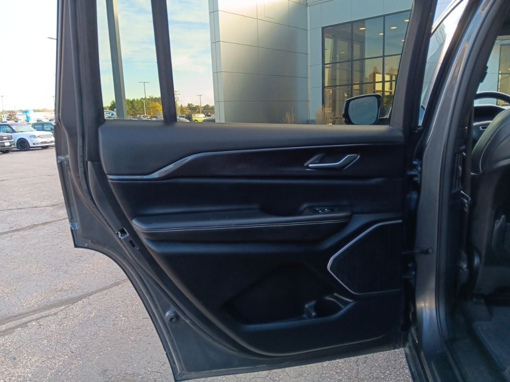 2021 Jeep Grand Cherokee L Altitude