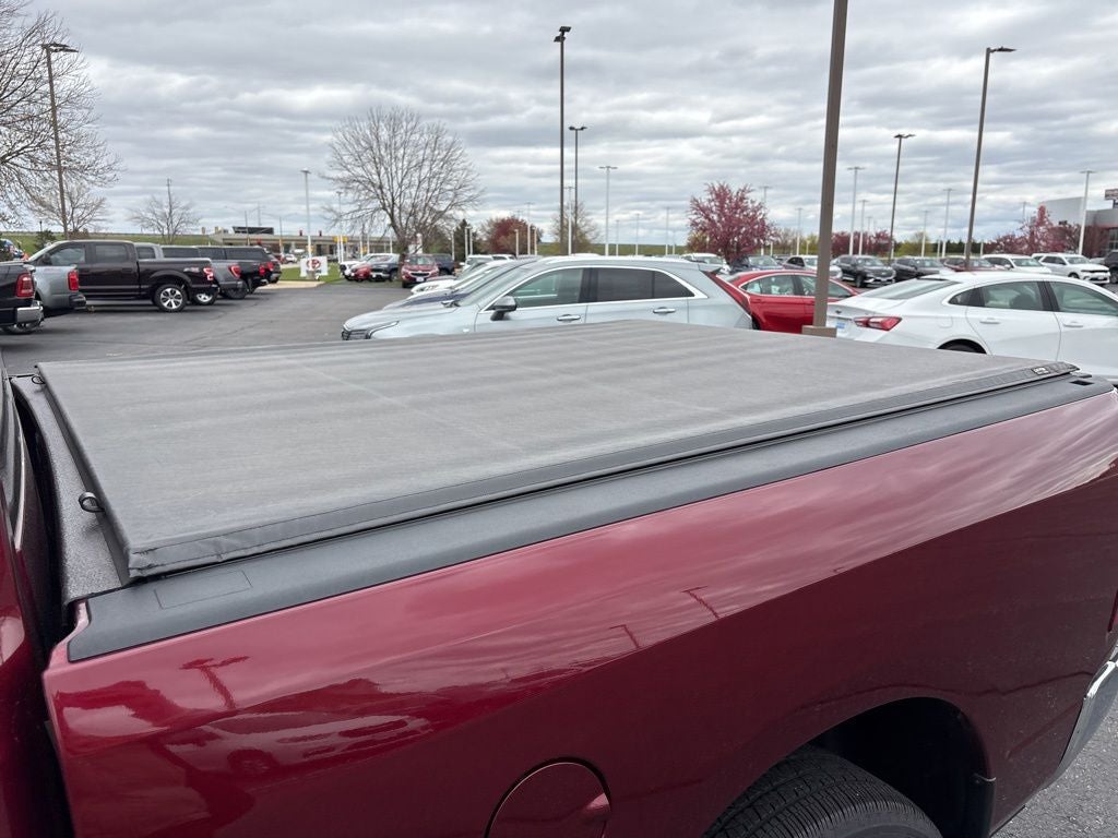 2017 RAM 1500 SLT