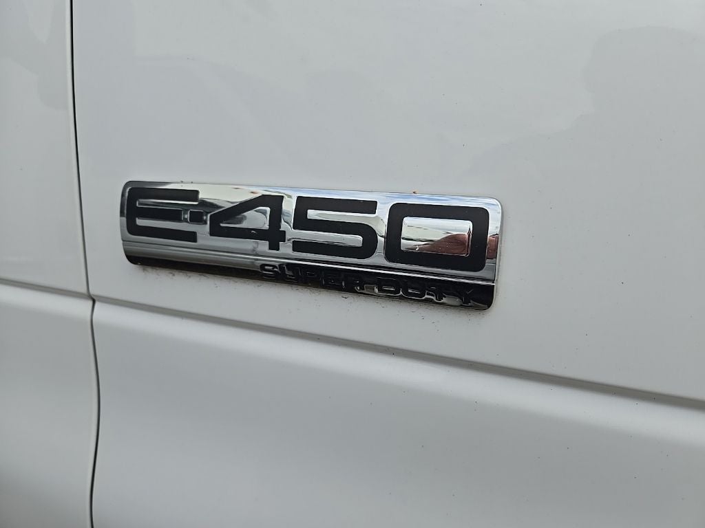 2014 Ford E-450SD E-450 Super Duty 158" DRW