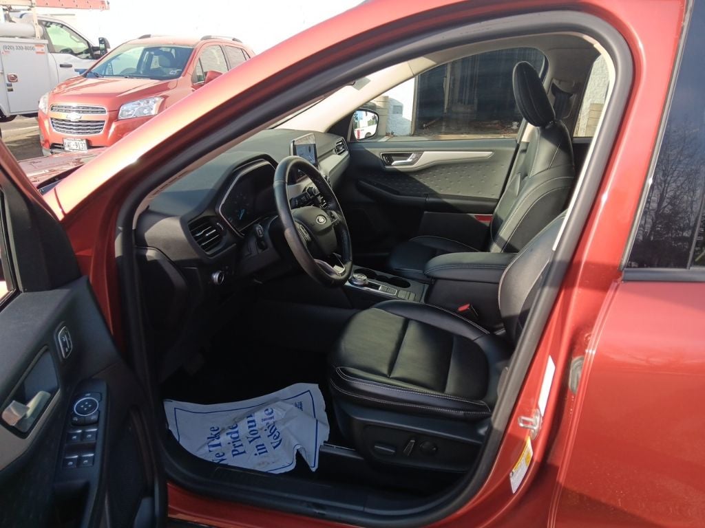 2020 Ford Escape SEL