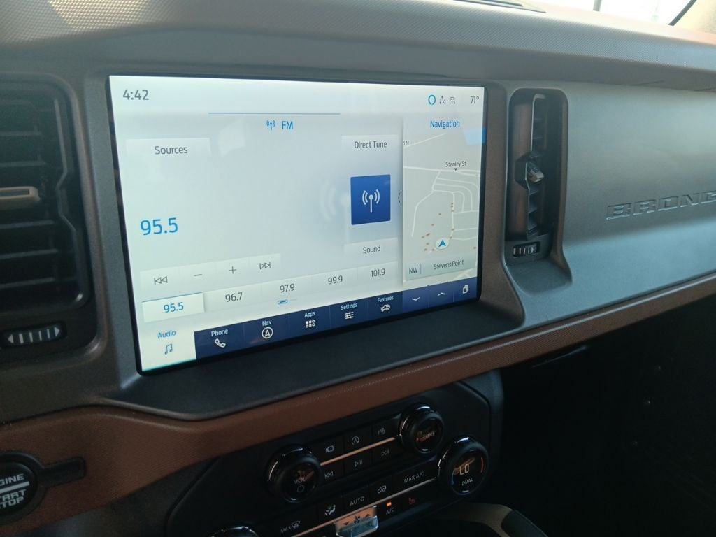 2024 Ford Bronco Outer Banks