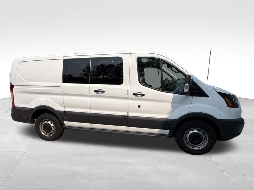 2017 Ford Transit-150 T-150 130" Low Rf 8600 GVWR Swing-Out RH Dr