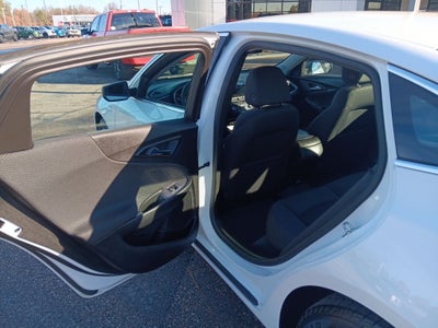 2022 Chevrolet Malibu LS 1FL