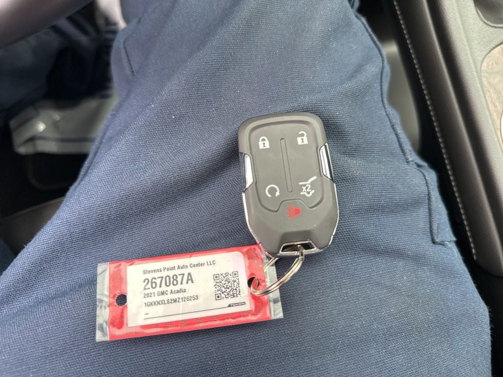 2021 GMC Acadia Denali