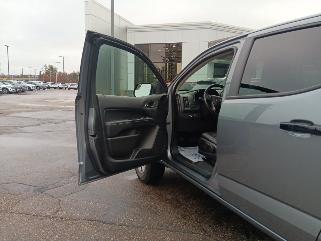 2022 GMC Canyon AT4 w/Cloth