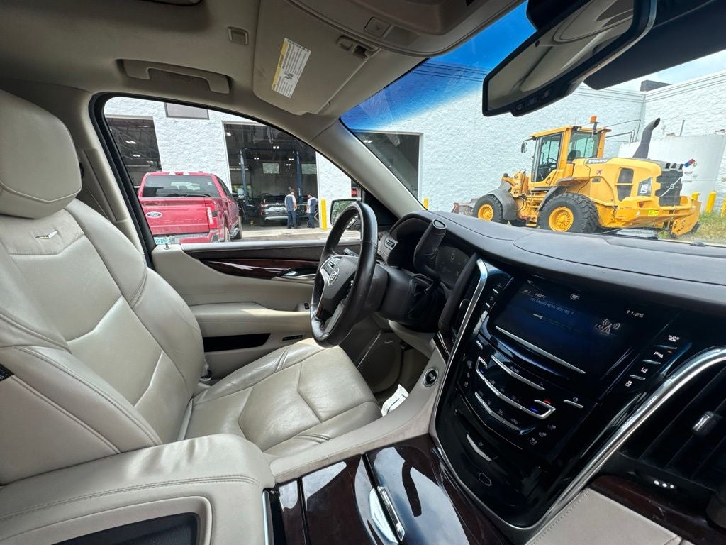 2015 Cadillac Escalade ESV Luxury