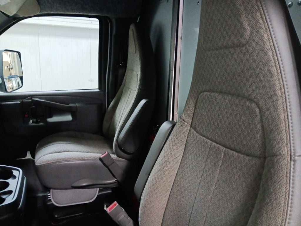 2021 Chevrolet Express Cutaway 4500 Series
