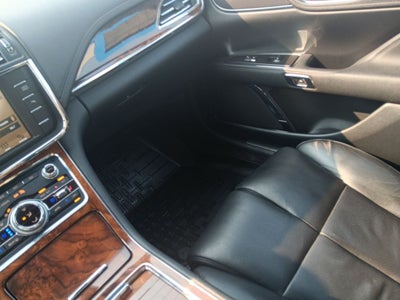 2017 Lincoln Continental Reserve