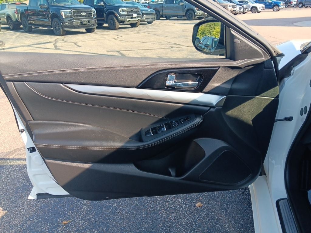 2023 Nissan Maxima SV