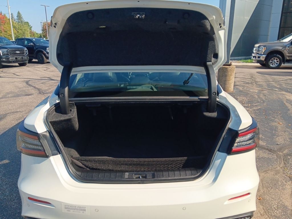 2023 Nissan Maxima SV