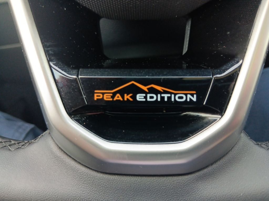 2025 Volkswagen Atlas 2.0T Peak Edition