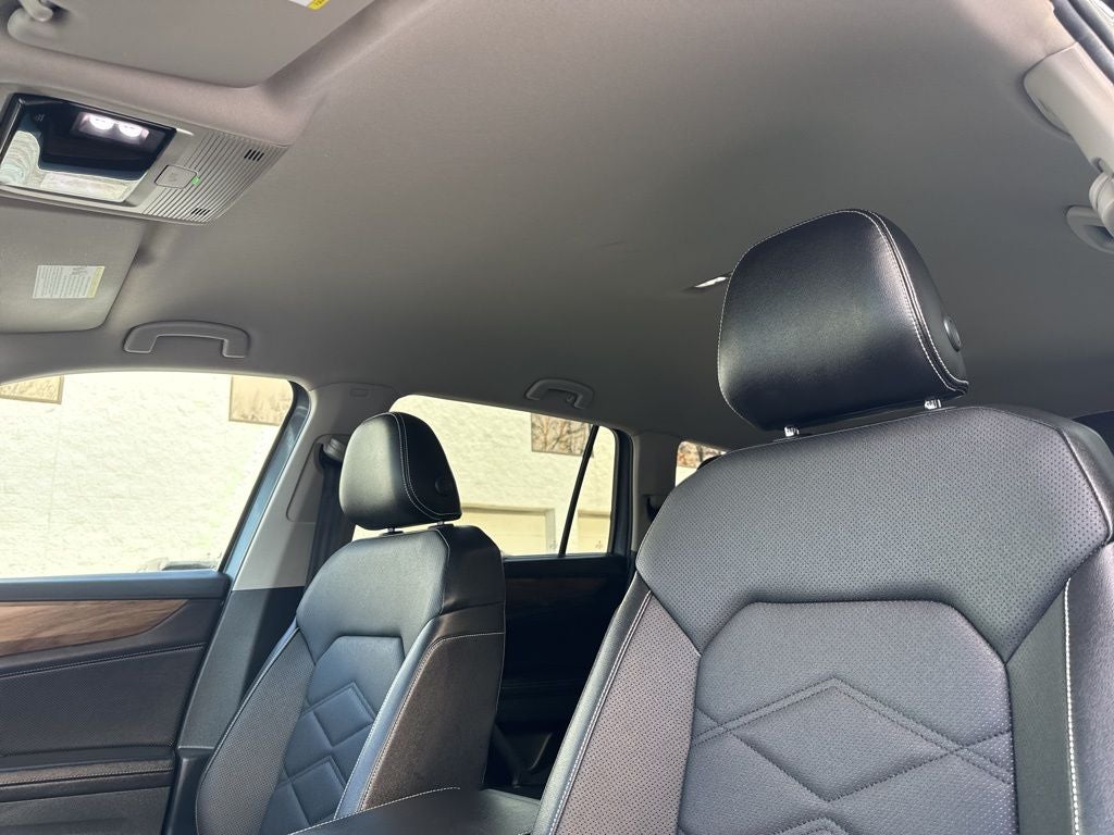 2025 Volkswagen Atlas 2.0T SE w/Technology