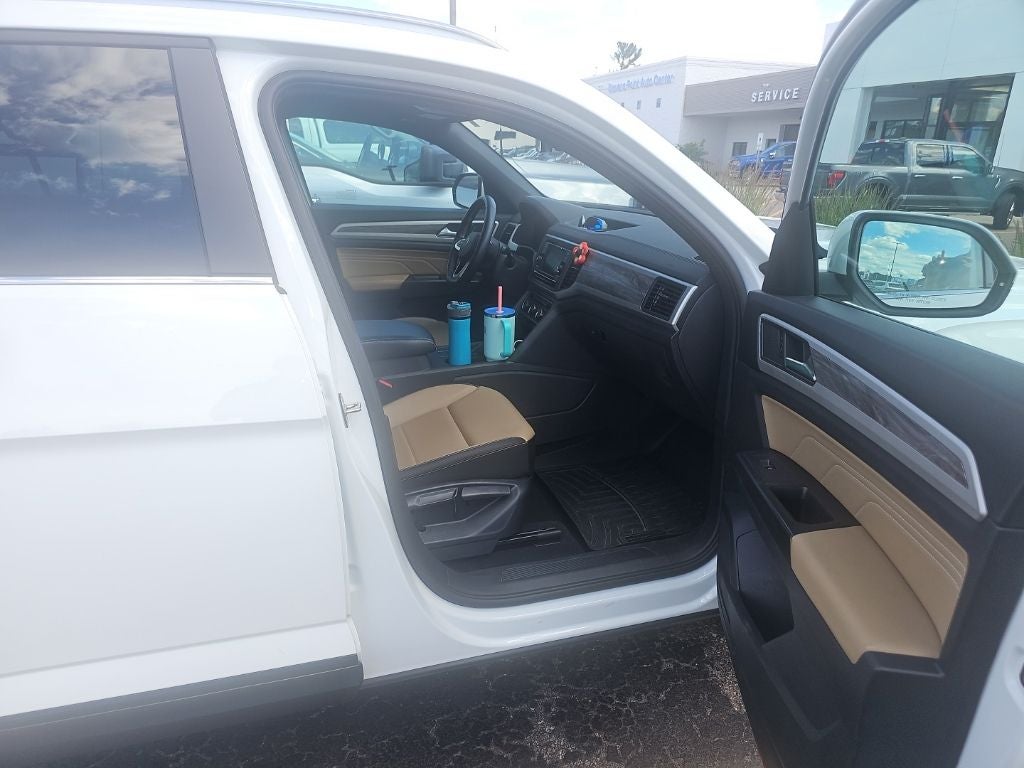 2022 Volkswagen Atlas Cross Sport 2.0T SE