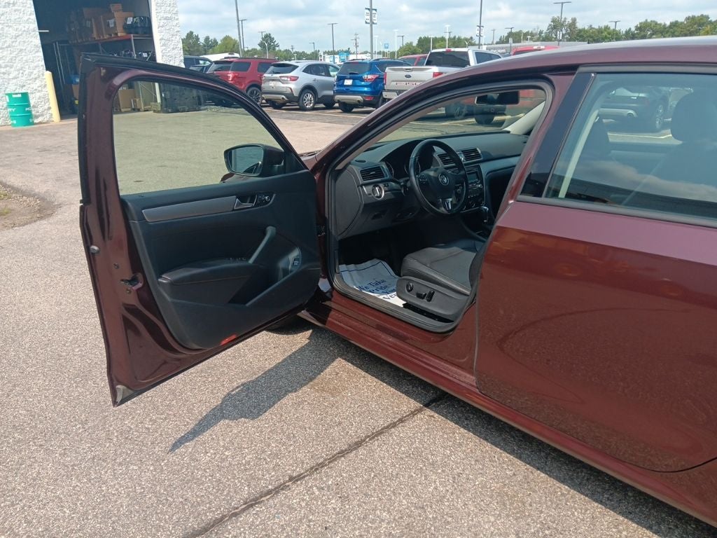2014 Volkswagen Passat 1.8T Wolfsburg