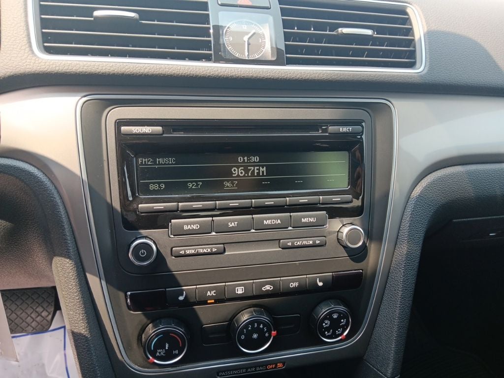 2014 Volkswagen Passat 1.8T Wolfsburg