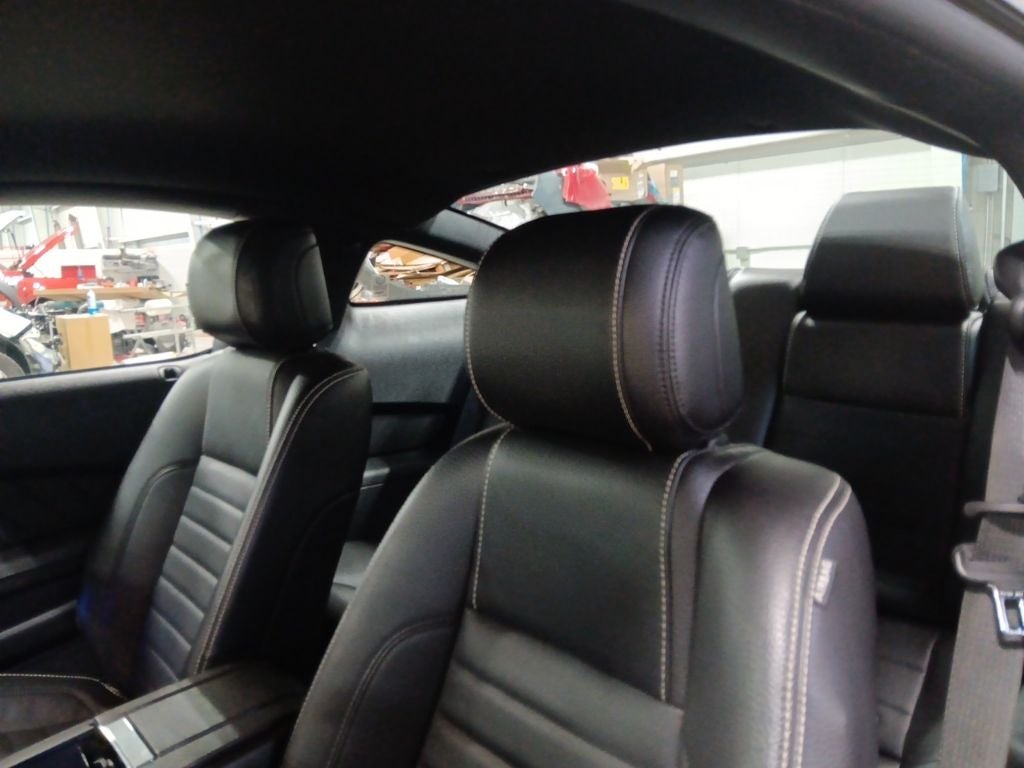 2012 Ford Mustang V6 Premium Manual