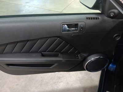 2012 Ford Mustang V6 Premium Manual