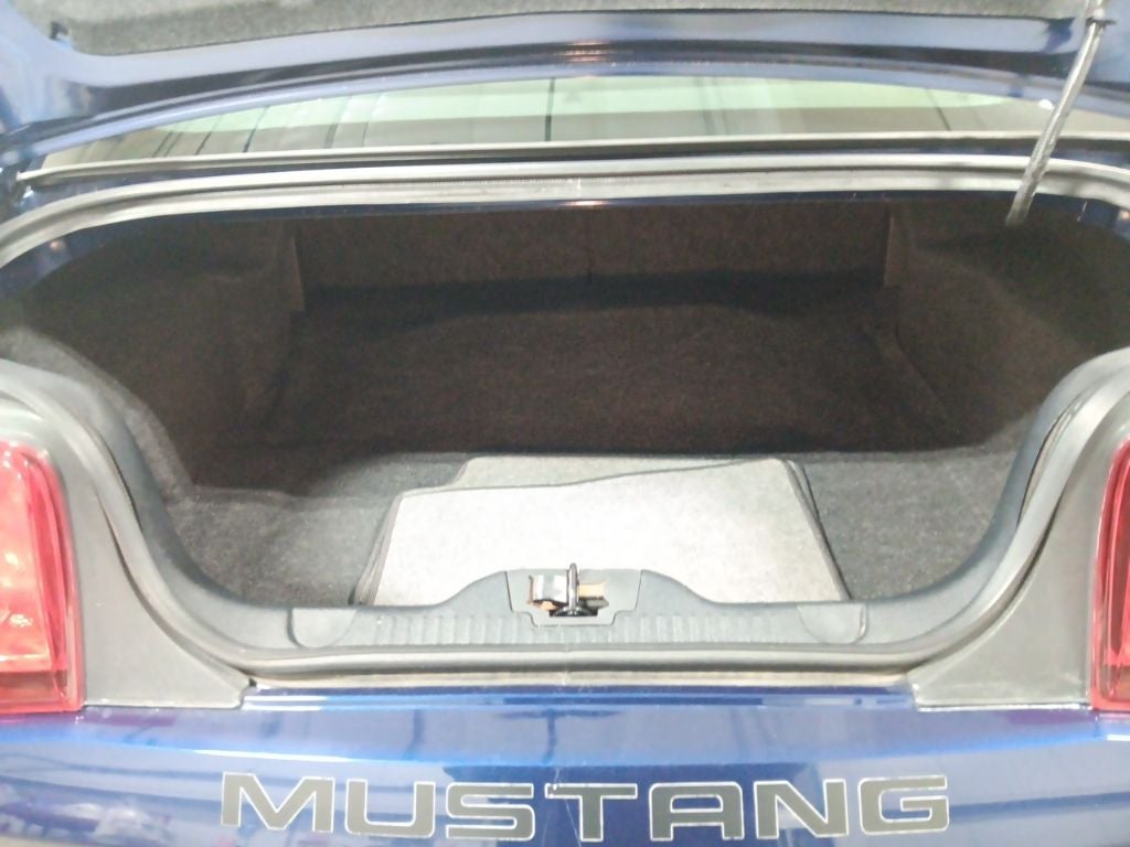 2012 Ford Mustang V6 Premium Manual