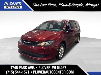 2023 Chrysler Voyager LX