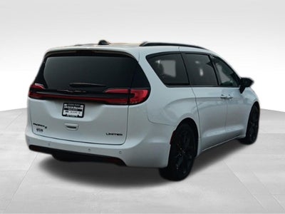 2025 Chrysler Pacifica Limited