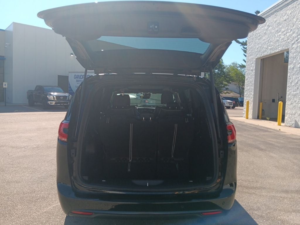 2025 Chrysler Pacifica Limited