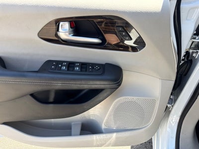 2024 Chrysler Pacifica Limited