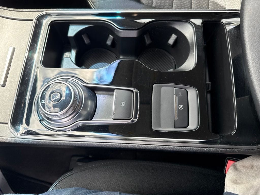 2020 Ford Edge SE
