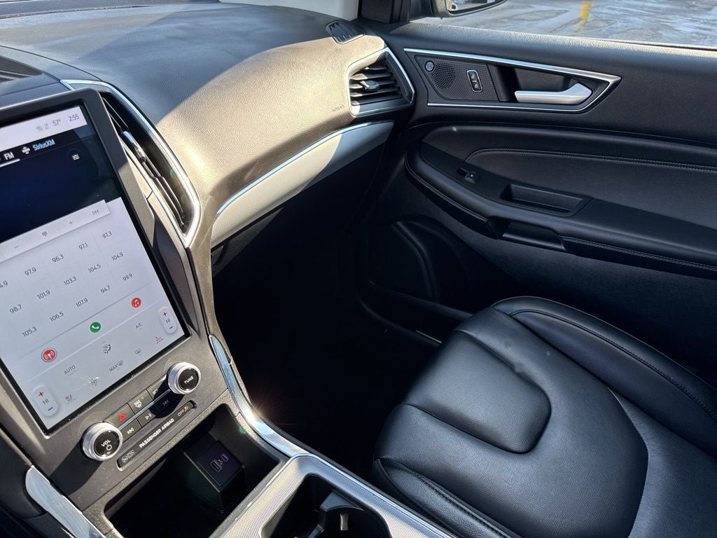 2021 Ford Edge Titanium