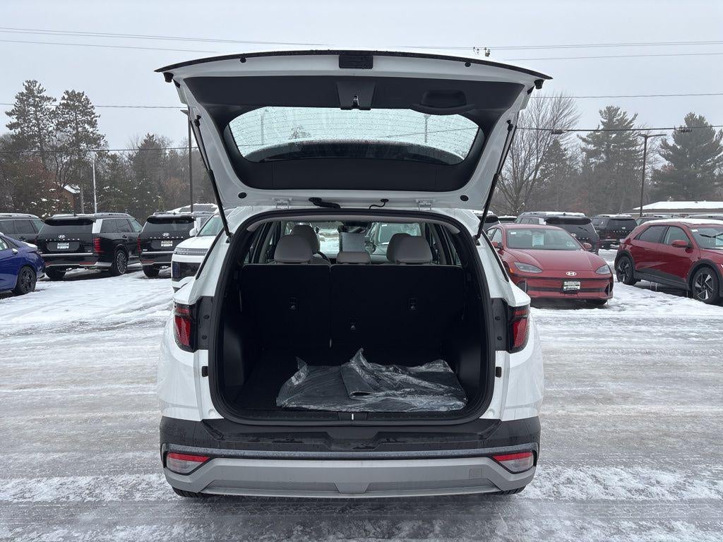 2025 Hyundai TUCSON SE AWD