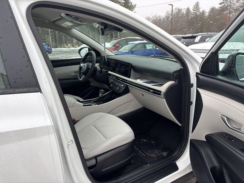 2025 Hyundai TUCSON SE AWD
