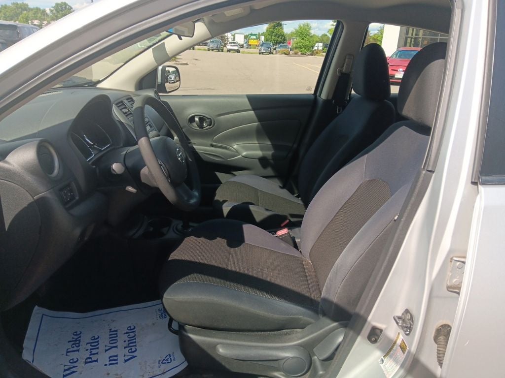 2012 Nissan Versa 1.6 SV