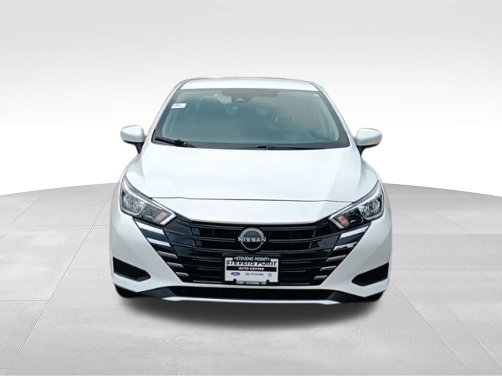 2023 Nissan Versa 1.6 SV