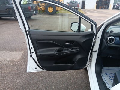 2023 Nissan Versa 1.6 SV