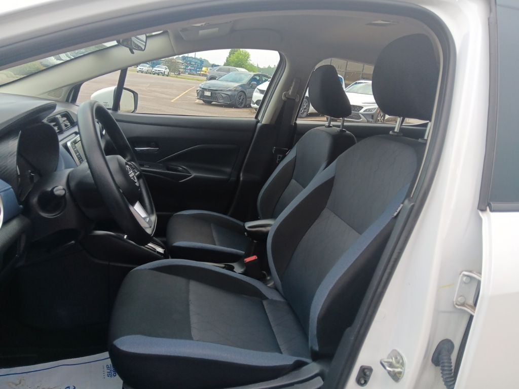 2023 Nissan Versa 1.6 SV