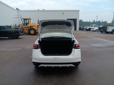 2023 Nissan Versa 1.6 SV
