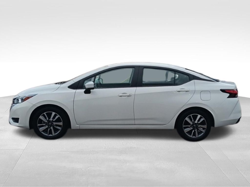 2023 Nissan Versa 1.6 SV