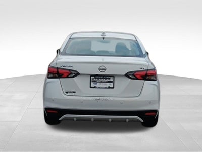 2023 Nissan Versa 1.6 SV