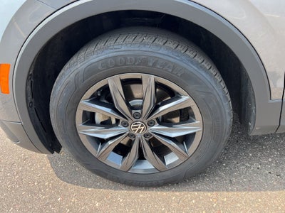 2022 Volkswagen Tiguan Base