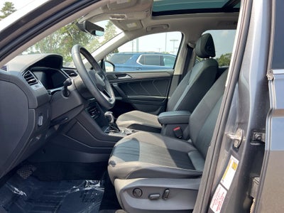 2022 Volkswagen Tiguan Base