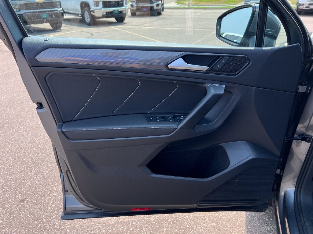 2022 Volkswagen Tiguan Base