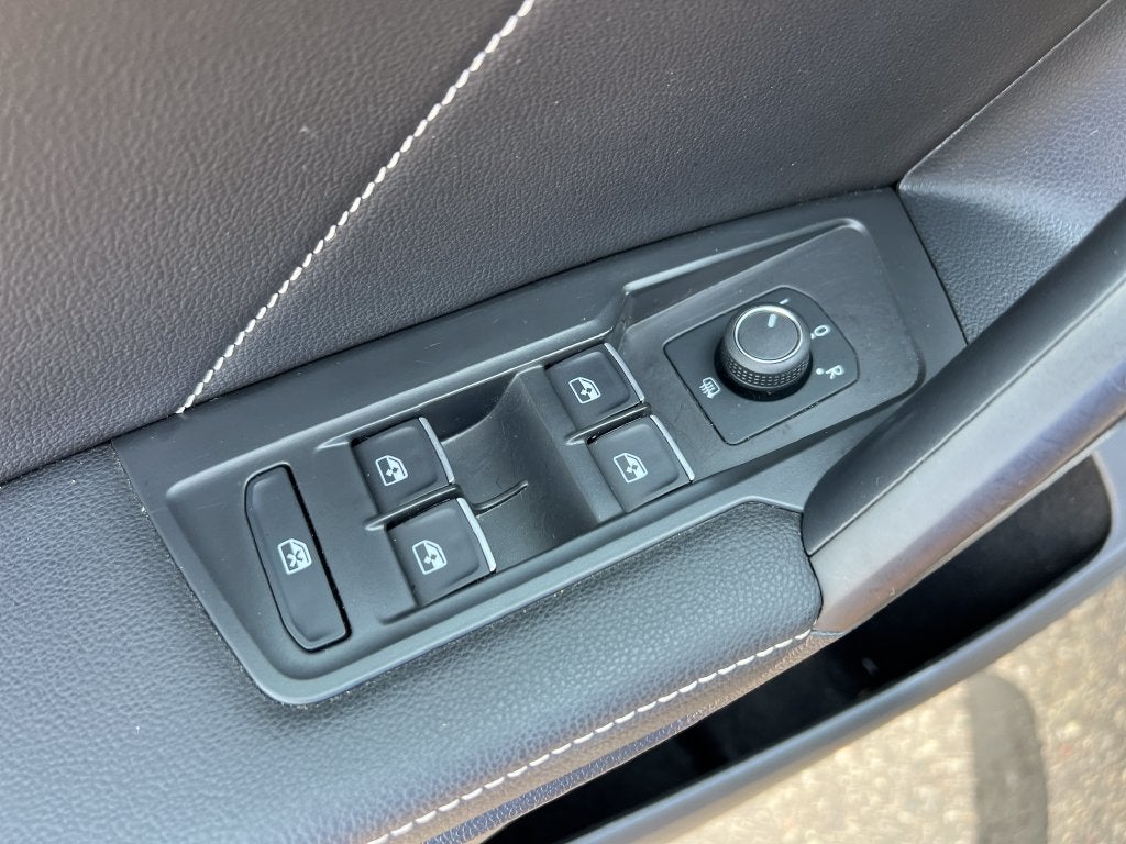 2022 Volkswagen Tiguan Base