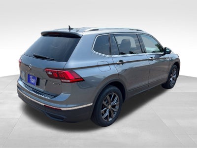 2022 Volkswagen Tiguan Base