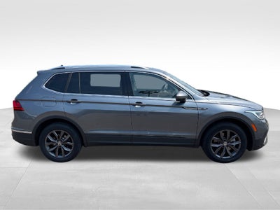 2022 Volkswagen Tiguan Base