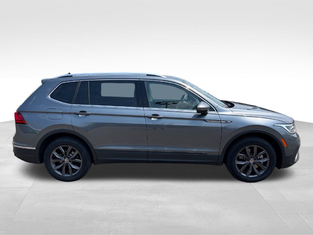 2022 Volkswagen Tiguan Base