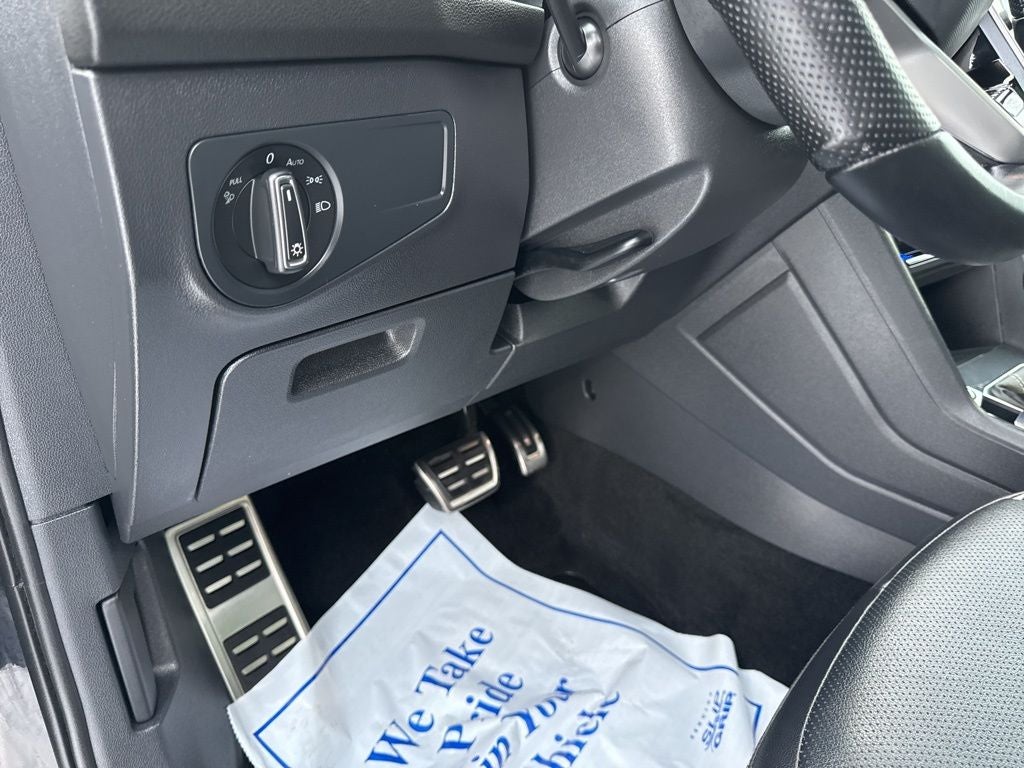 2022 Volkswagen Tiguan 2.0T SEL R-Line