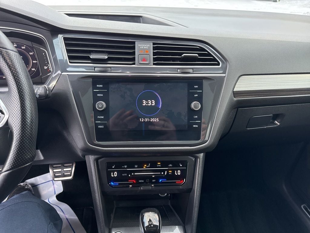 2022 Volkswagen Tiguan 2.0T SEL R-Line