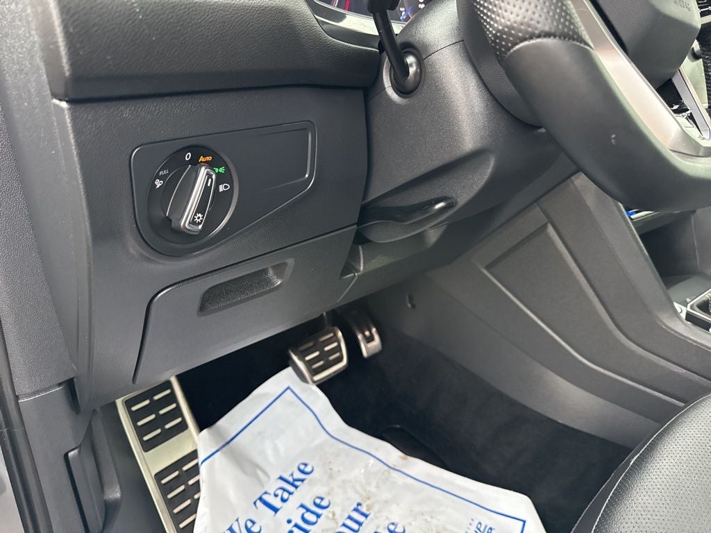 2022 Volkswagen Tiguan 2.0T SEL R-Line