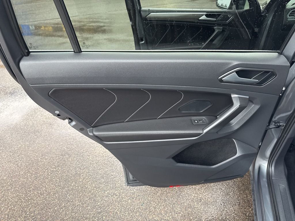 2022 Volkswagen Tiguan 2.0T SEL R-Line