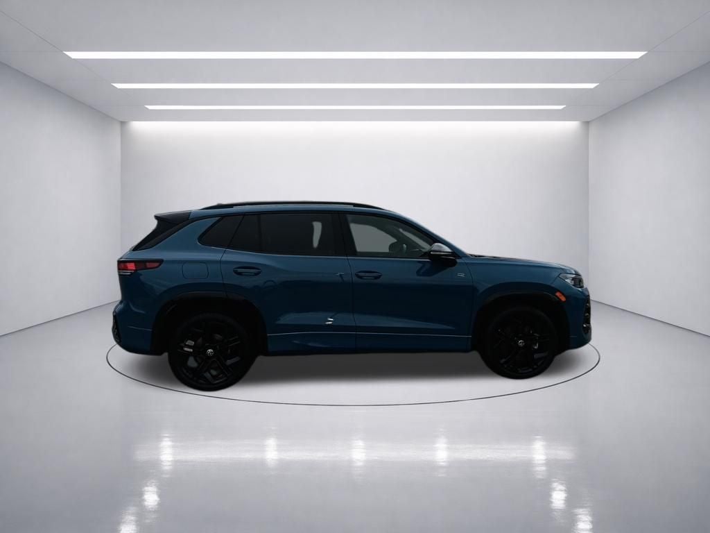 2025 Volkswagen Tiguan 2.0T SE R-Line Black