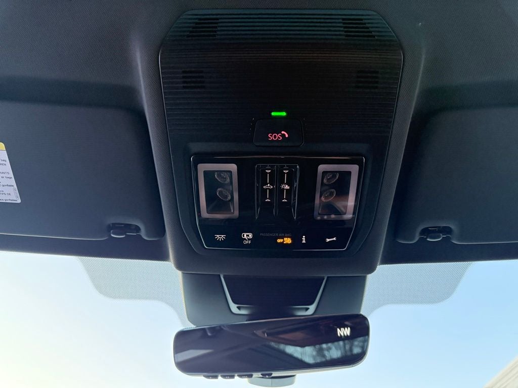 2025 Volkswagen Tiguan 2.0T SEL R-Line